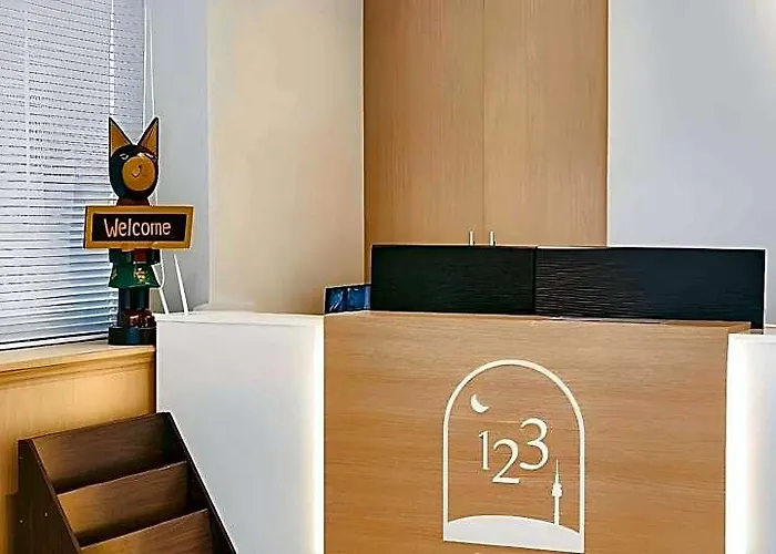 Myeongdong123hostel 2*