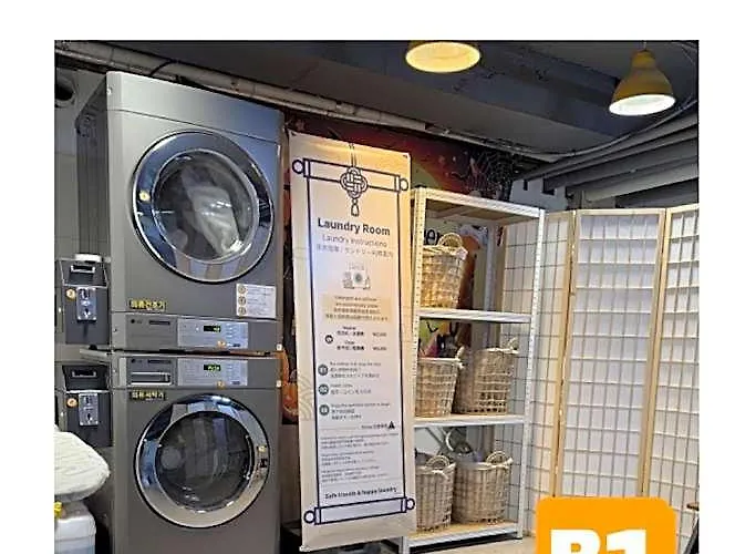 Myeongdong123hostel 2*