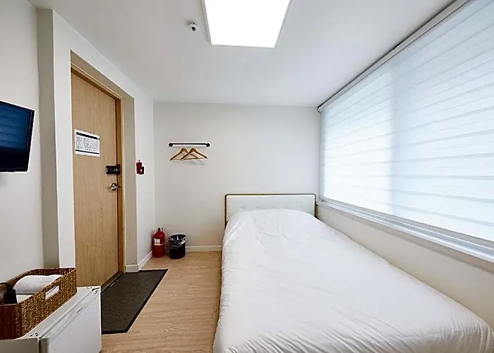 Hotel Myeongdong123hostel 2*