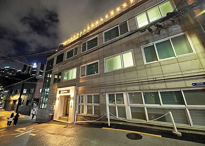 Myeongdong123hostel 2*
